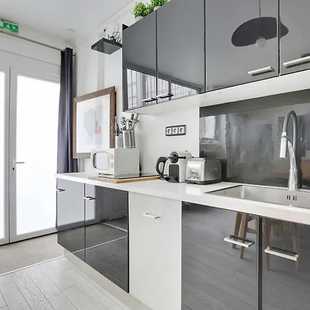 Magnificent With Ac- 3br 6p-bastille *